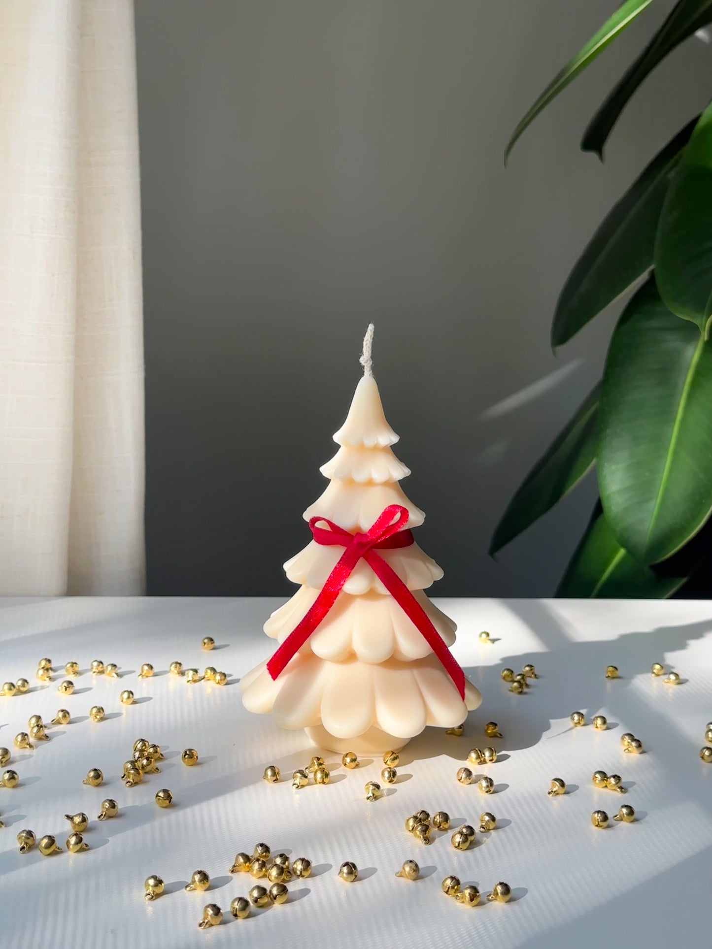 Christmas Tree (Scalloped)