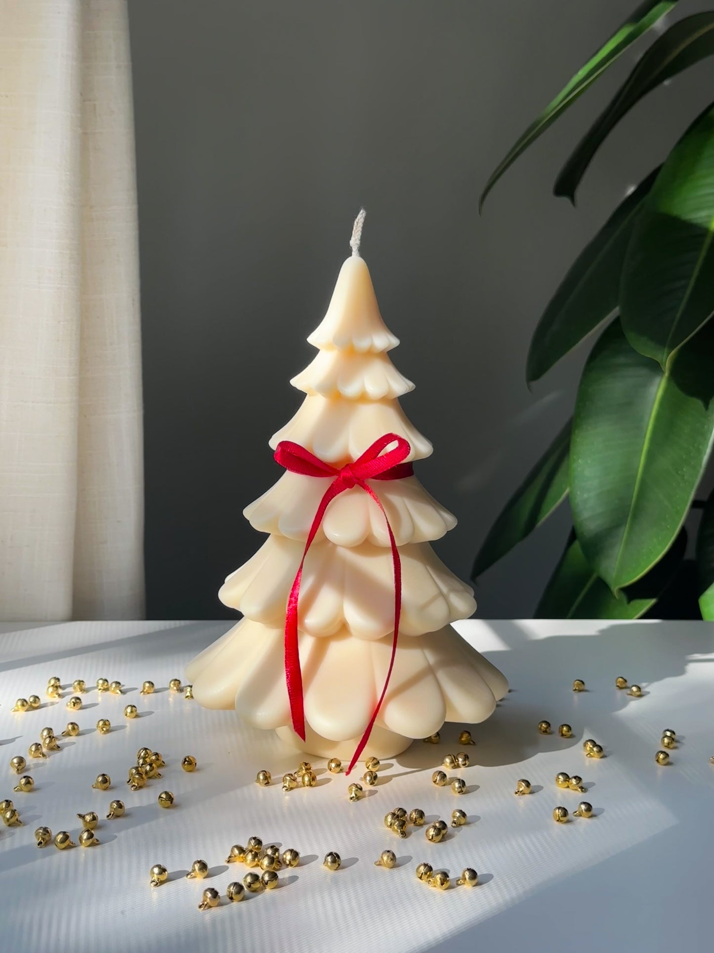 Christmas Tree (Scalloped)